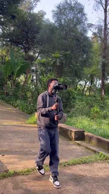 Ap in his natural habitat  #bts #Vlog #whatwedo #ashenda  Video by 🎥 @David 