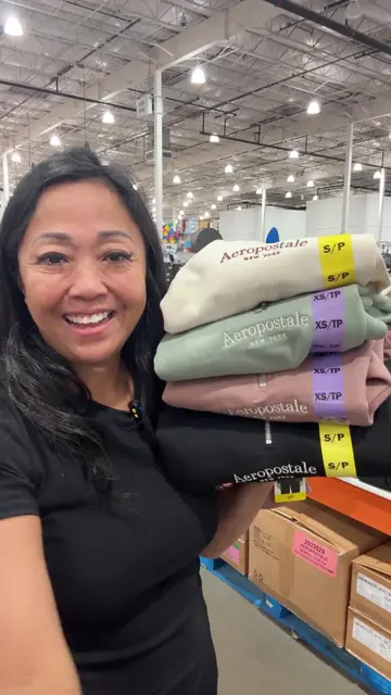 @Aeropostale Women’s New York Fleece Jogger and 1/4 Zip @costco_canada Calgary B