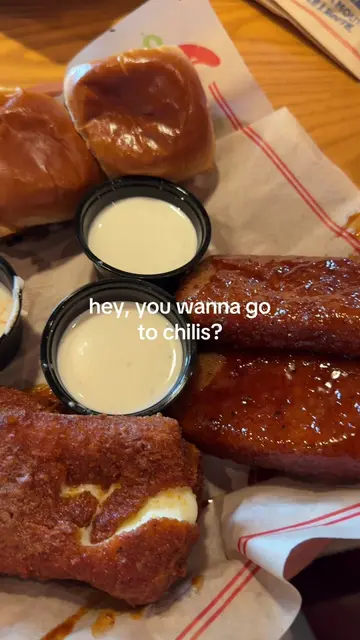 If someone sent this to you, it means they want to go to chilis with you!😉🌶️👏