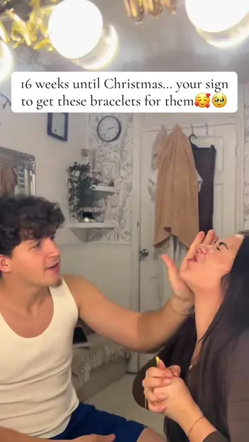 Not long🎄🎅🥰🥹 #christmas #couple #bracelet #couplegoals #tiktokmademebuyit 