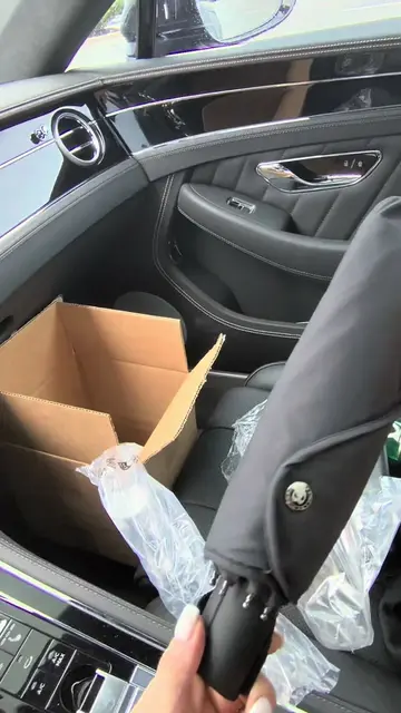 Купила зонт от bentley #unboxingvideo #unboxing #umbrella #bentley #распаковка 