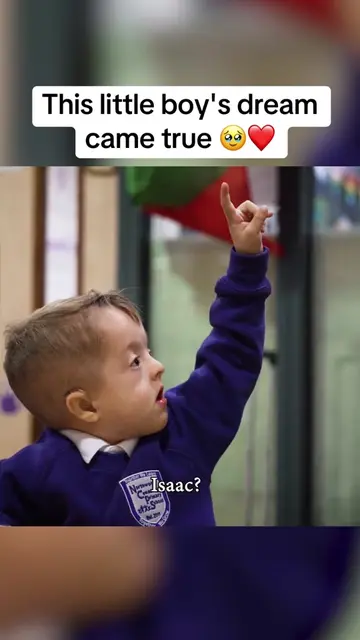 Virgil van Dijk and Mo Salah surprised Isaac at his school and gave him a day he