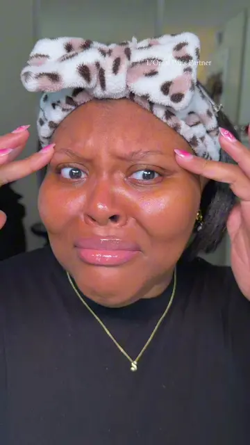 My sparse brows were in desperate need of the @loréal paris usa Faux Brow Pen 🤭