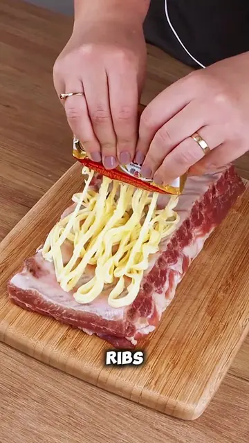 These might be the most flavorful pork ribs you’ll ever make. 🔥🍖 Tender, golde