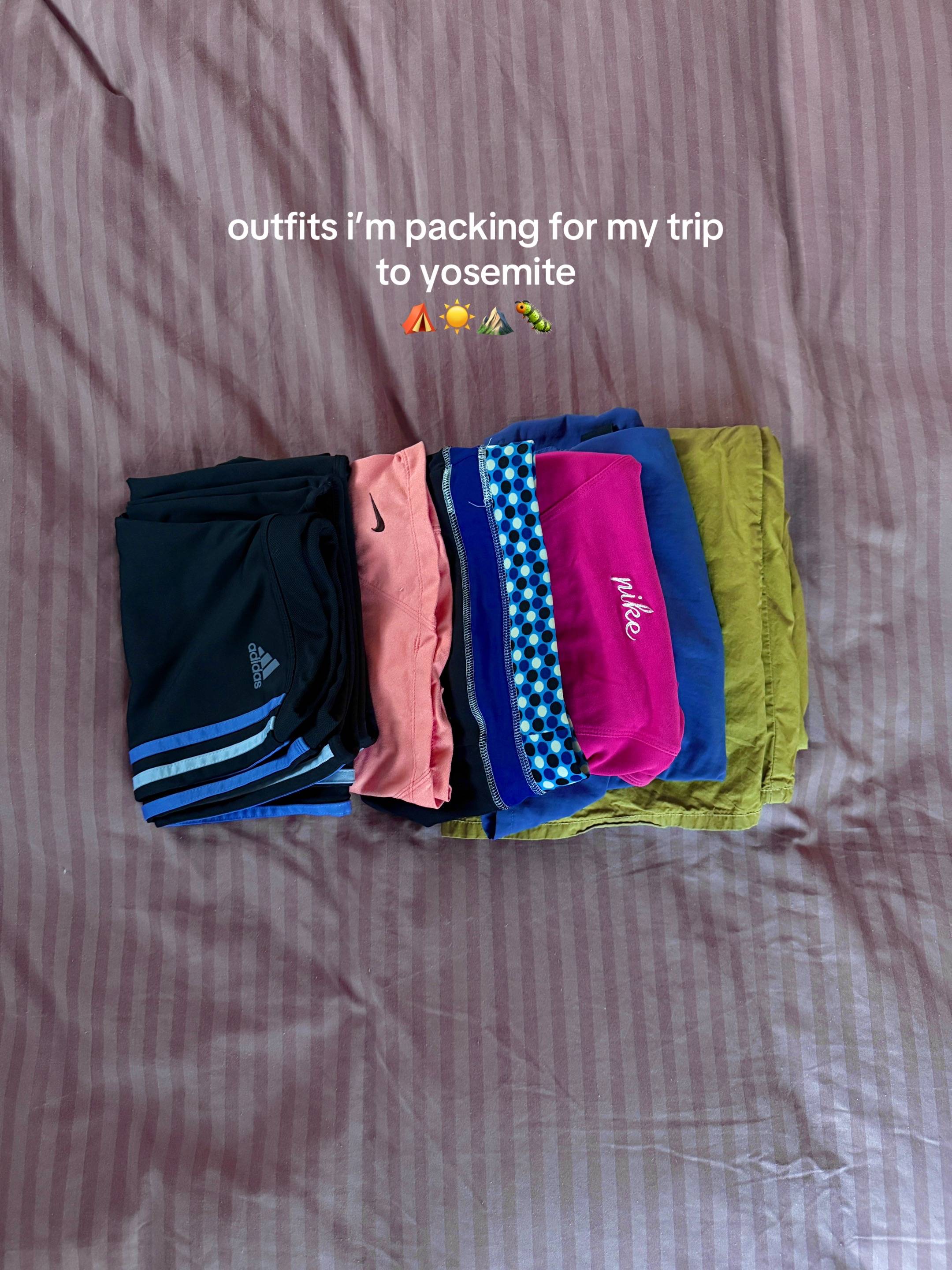 #yosemite #fashioninspo #outfitinspo #Hiking #hikingoutfits 