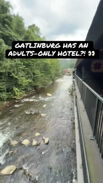 Did you know Gatlinburg has an adults-only hotel? 👀🏔️ Historic Rocky Waters In