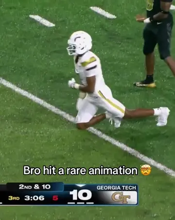 That looked straight out of a video game 👀😂 #cfb #football #glitch #georgiatec