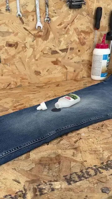 Easy Trick to Remove Glue From Pants #goviralvideo #fyp #viral_video 