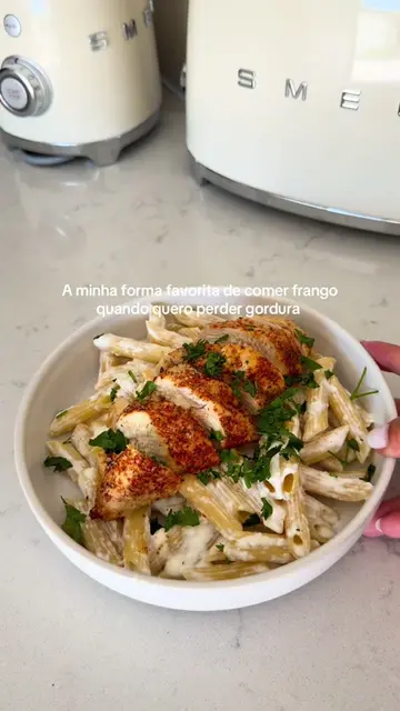 MASSA COM FRANGO ALFREDO 🍝 Link no meu perfil para os meus ebooks COOKING ABS c