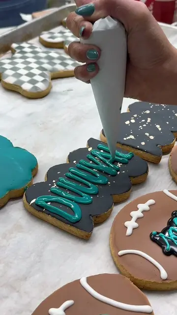 DUUUUUVAL! IT’S 904 DAY 🐆📣 Come grab your Jacksonville cookies, rep the best c