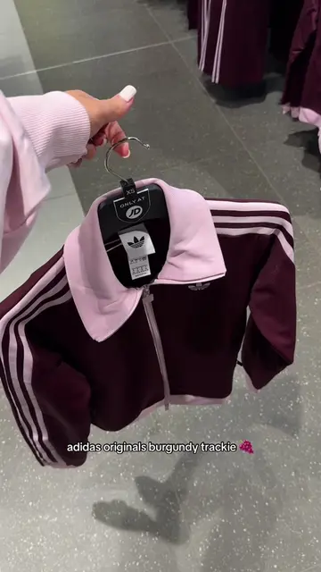 is burgundy gonna be the colour of autumn? #jdsports #adidas #firebird #tracksui