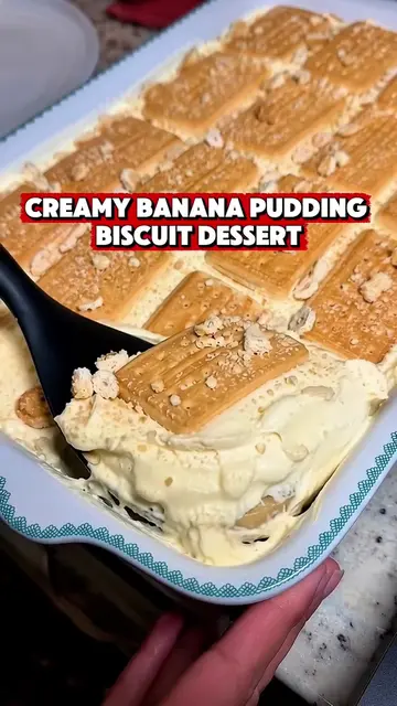🍌 Creamy Banana Pudding Biscuit Dessert This Creamy Banana Pudding Biscuit Dess