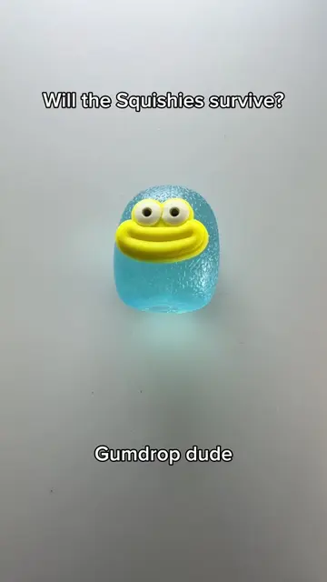 I mean, I think that was a brain?? 😳 🧠 #squishy #toy #smash #satisfying 