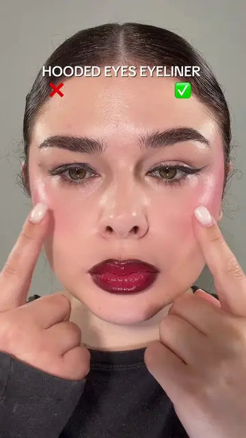 Hooded eyes eyeliner tutorial for beginners ✅❌ try | save ✨ #makeuptutorial #hoo