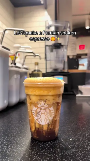 #rose_makescoffee #creatorsearchinsights #starbucksbarista #starbucks #shakenesp