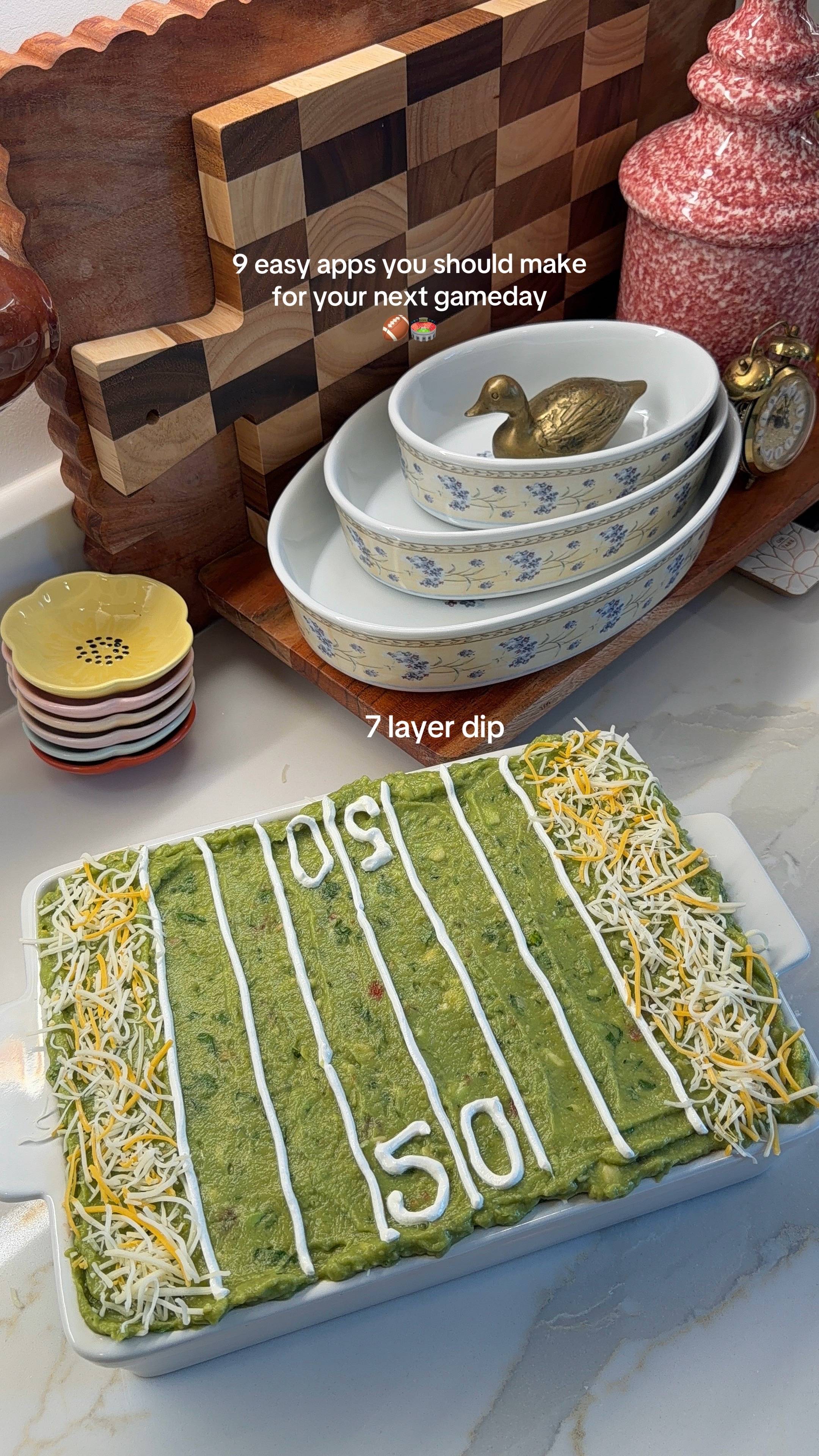 Alabama plays tomorrow!! Who are your rooting for??? check out my “ tailgating a