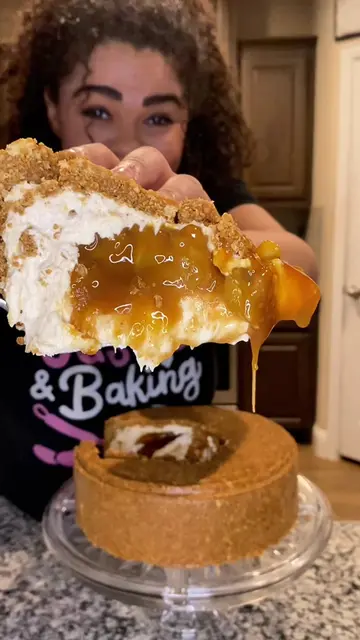 This caramel apple upside down cheesecake is what fall dessert dreams are made o