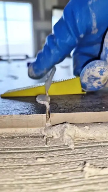 How a tile levelling system works...do you use these ? follow satisfactile for m