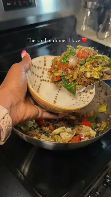 Love a quick and easy dinner 💖 Mongolian cabbage stir fry  #VeganRecipes #glute