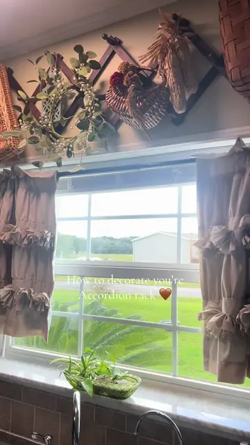 A beautiful way to decorate any room even the kitchen 🤎 #cottagecore #cozyathom