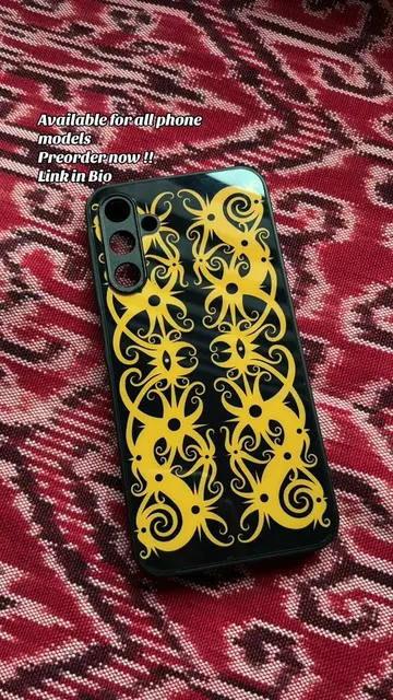 Borneo-style phone casing 🔥🍀  Click the link in bio to get yours now! #ibansar