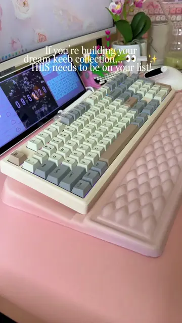 Building your dream keeb collection? 👀⌨️✨ The EPOMAKER Galaxy100 deserves a spo
