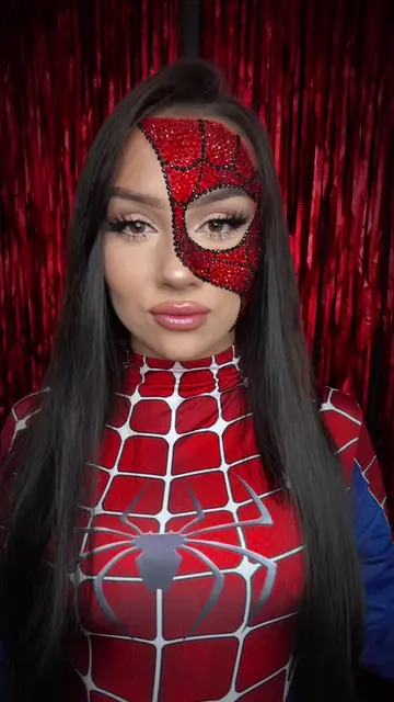 🕷️❤️ #spidermanmakeup #человекпаук #marvel #spiderman #переход 