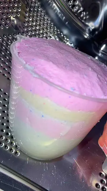 Pastel colours layered jug wash😍😍 this was scrumptious 🤤🤤 #laundry #asmr #ju