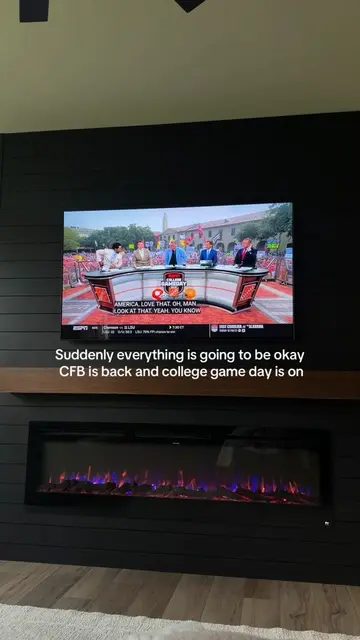 Give me a cup of coffee and @College GameDay on a Saturday morning and I’m set �