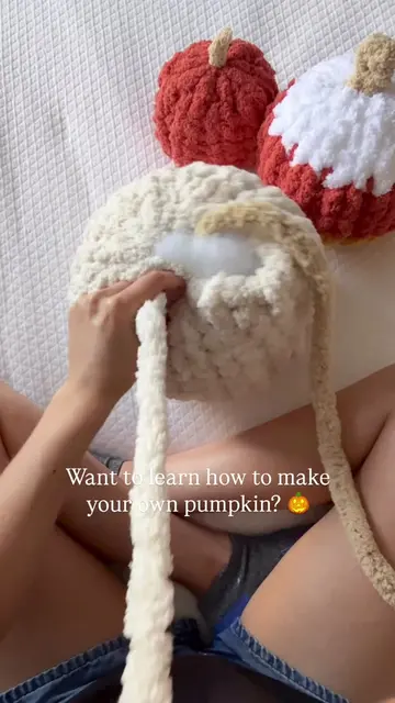 Pumpkin DIY kits are currently 20% off!! sabsstuffies.com #handknit #pumpkin #DI