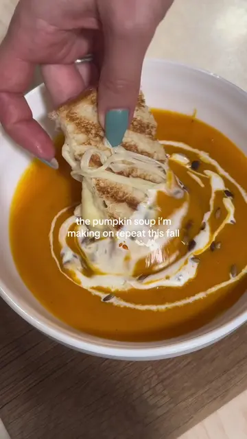 COZY ROASTED PUMPKIN SOUP + GRILLED CHEESE 🍂 the pumpkin soup i’ll be making on