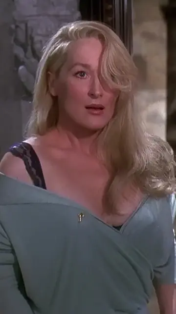 We'll have whatever she's having. 🎥: #DeathBecomesHer