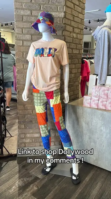 #dolly #dollyparton #dollywoodthemepark #dollywood #pigeonforge    You can now s