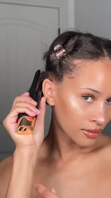 My hair is slowly becoming too thick for this length 😂 #grwm #naturalhair #silk