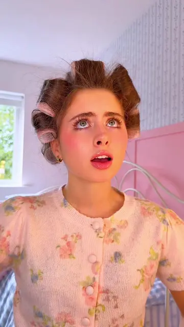 No puppies for u WUFF WUFFFF💕🛼✨🎀#hairtok #hair #haircut #itgirl #retrolook 