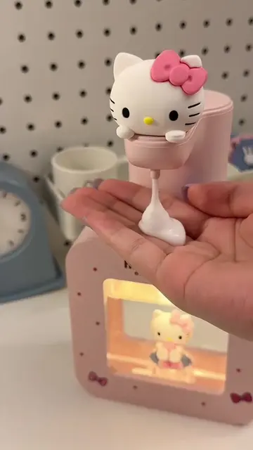 Call for hello kitty lovers! #unboxinghaul #childhoodthings #hellokitty #homefin