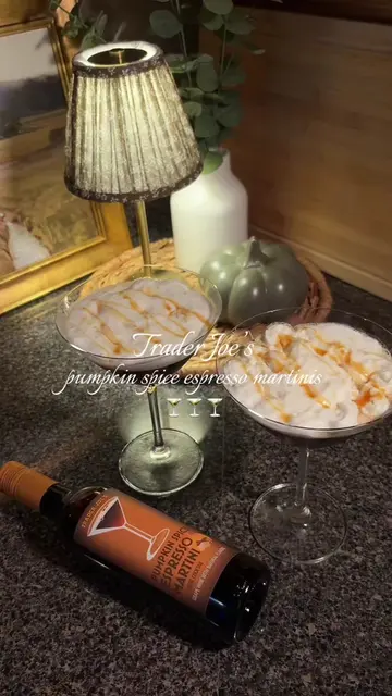 RUN to trader joe’s and grab the pumpkin spice espresso martini!!! 🍸🍂🤎🐻 SO G