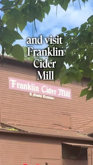 Franklin Cider Mill • Bloomfield Hills, MI for all your fall foods and vibes! #a