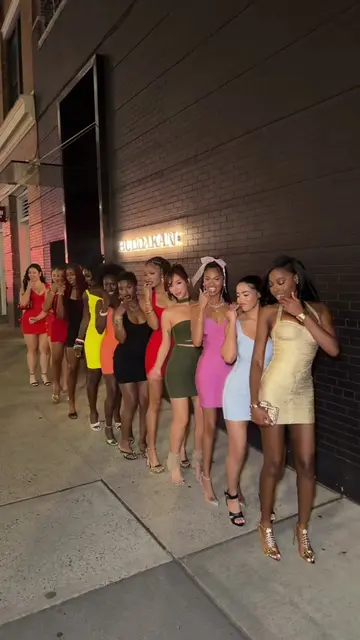 gno💋 #friends #bandagedress #girlsnight #nyc #girlgroup @Cici Michele @Te @Cami