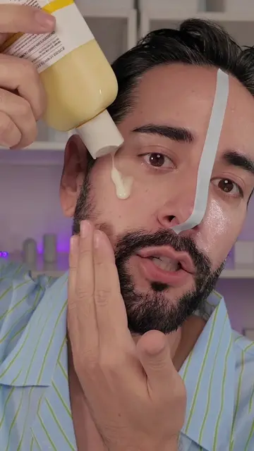 ad Brands, please take not! THIS is what a lightweight moisturiser should feel l