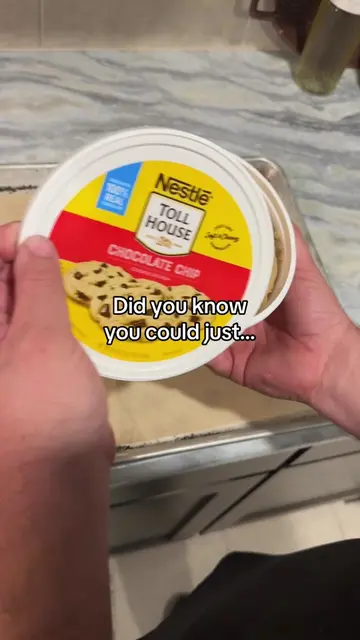 Maybe the best food hack EVER!!! 🙌🙌🙌 @Nestle Toll House #foodhack #cookie #Di