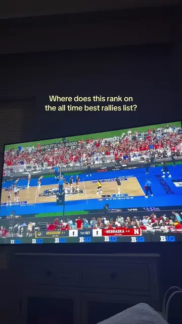 I was crying #volleyball #nebraska #wrigley #nebraskavolleyball #ncaavolleyball 