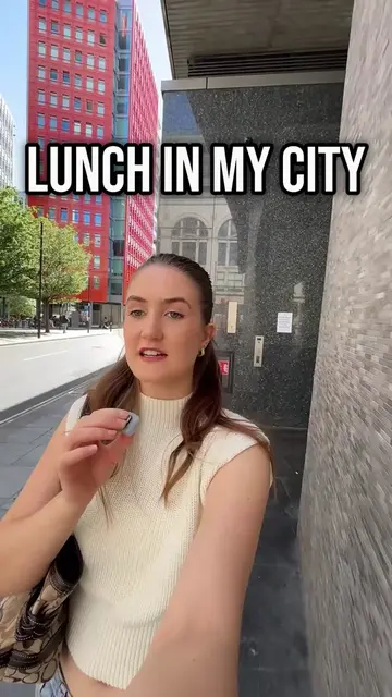 Trying the “Lunch In My City” trend and this time I ended up at Sandwich Sandwic
