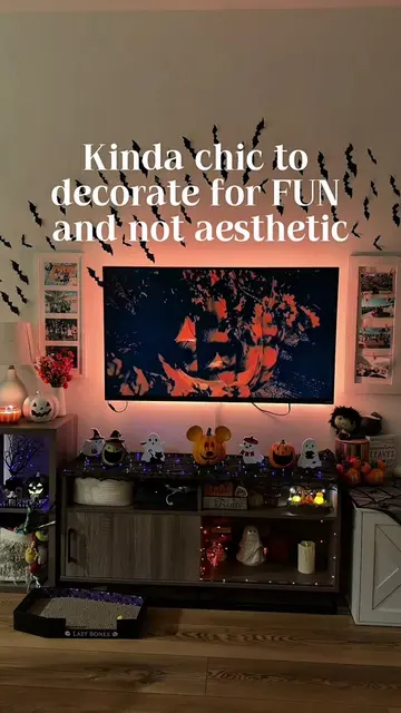 Cozy, nostalgic, and building memories is always my goal 🎃👻 #halloweendecor #n