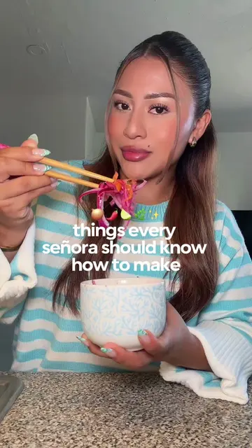 things every señora should know how to make 🧅🌶️🍋‍🟩🌿✨ cebollas curtidas!! ta