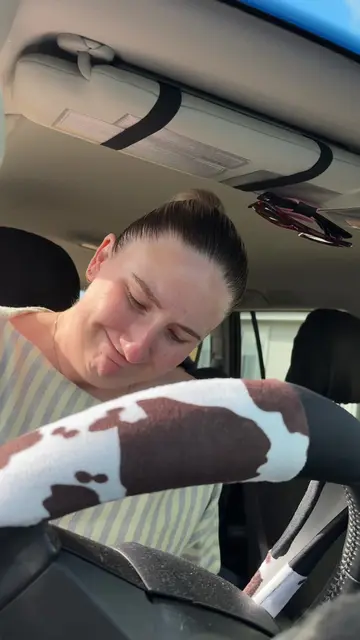 Why are covers for the steering wheel made so tight ? #ringerswestern #carassoso