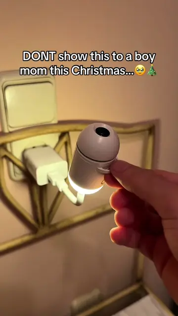 The Christmas gift she'll never forget 🥹🎄✨ #galaxyprojector #cozyroom #cozyroo