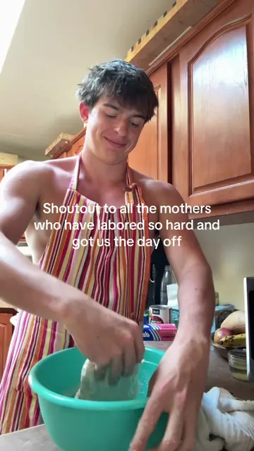 Love yall #mother #laborday #mom #funny #fyp