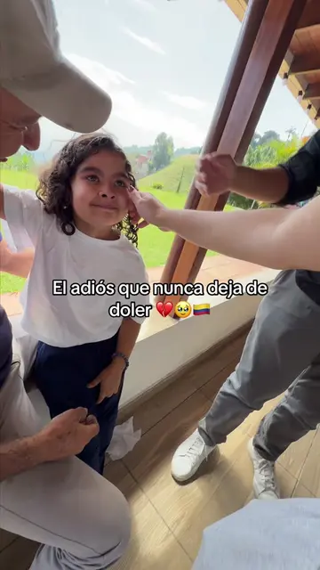 Que adiós tan doloroso 💔😭 Otra vez, mi hija y todos con el corazón hecho pedac
