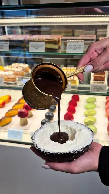 Coconut hot chocolate is the perfect way to celebrate fall in Texas 😉🥥✨  #sana